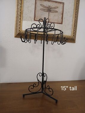 Metal Jewelry Stand